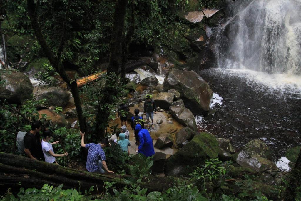 Taman Simalem Resort Tongging Exterior photo