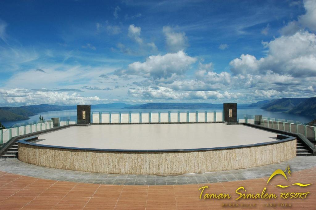 Taman Simalem Resort Tongging Exterior photo
