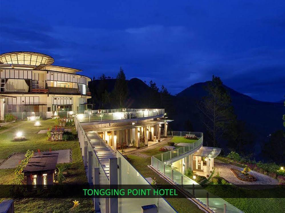Taman Simalem Resort Tongging Exterior photo