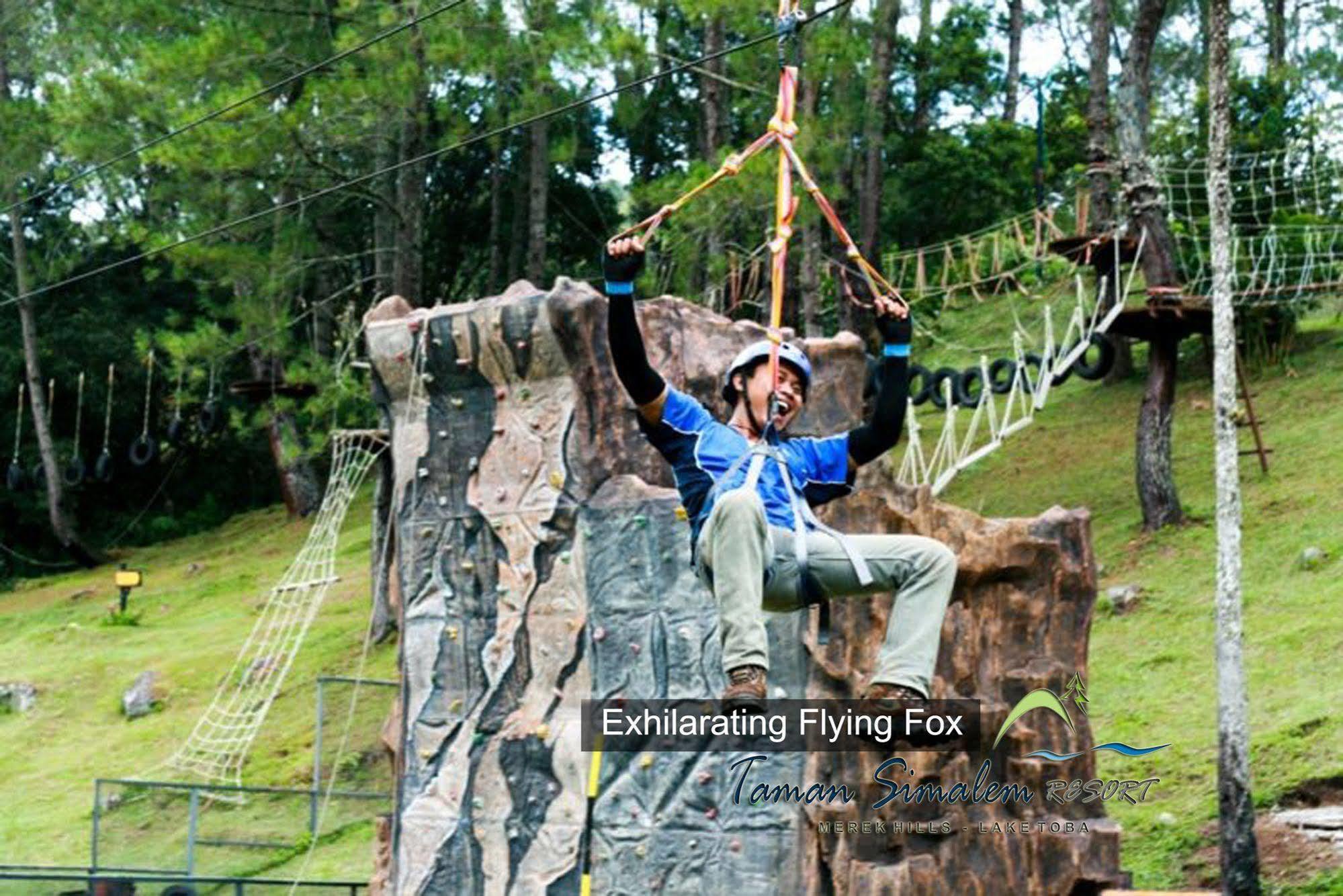 Taman Simalem Resort Tongging Exterior photo