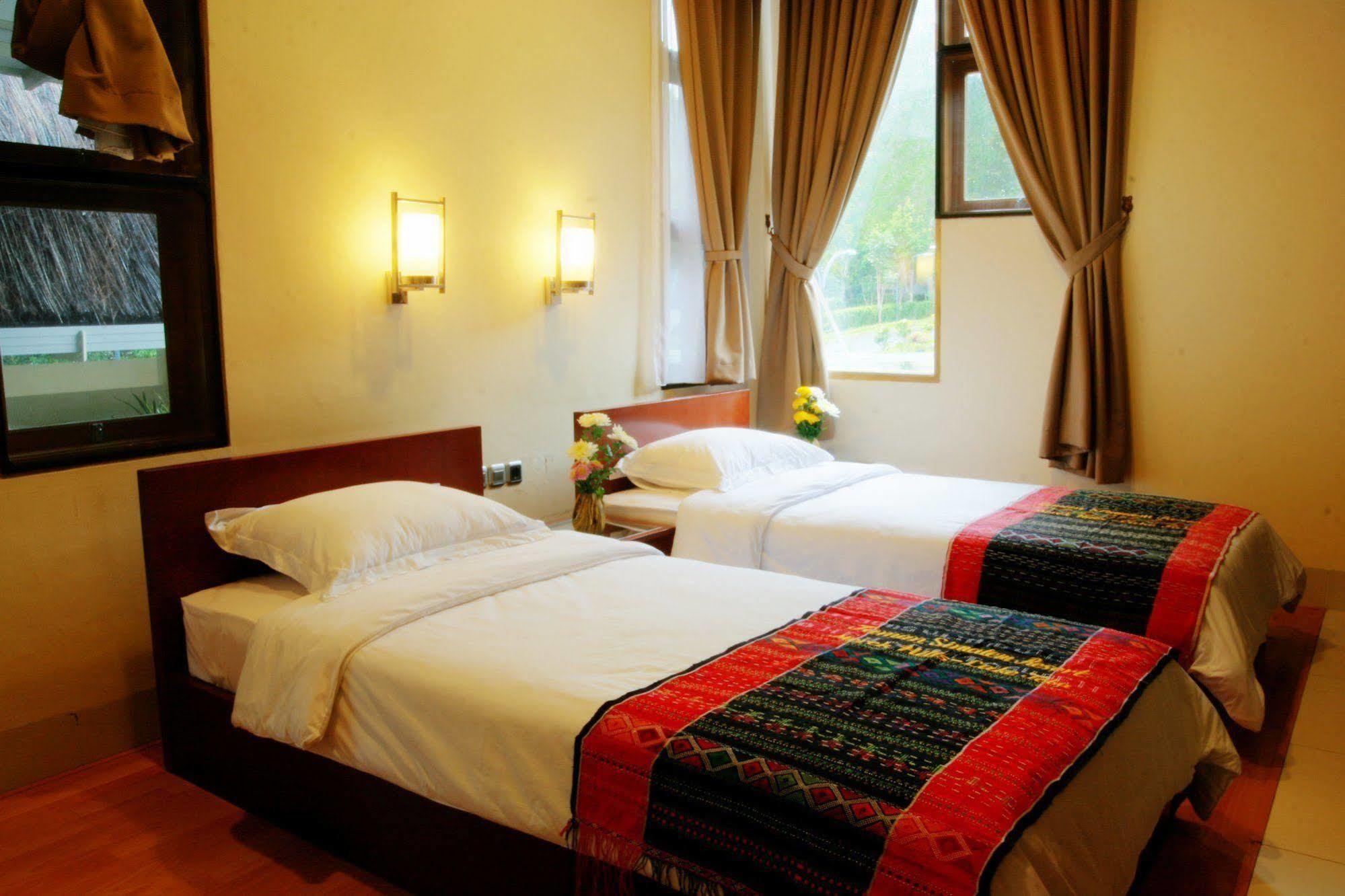 Taman Simalem Resort Tongging Exterior photo