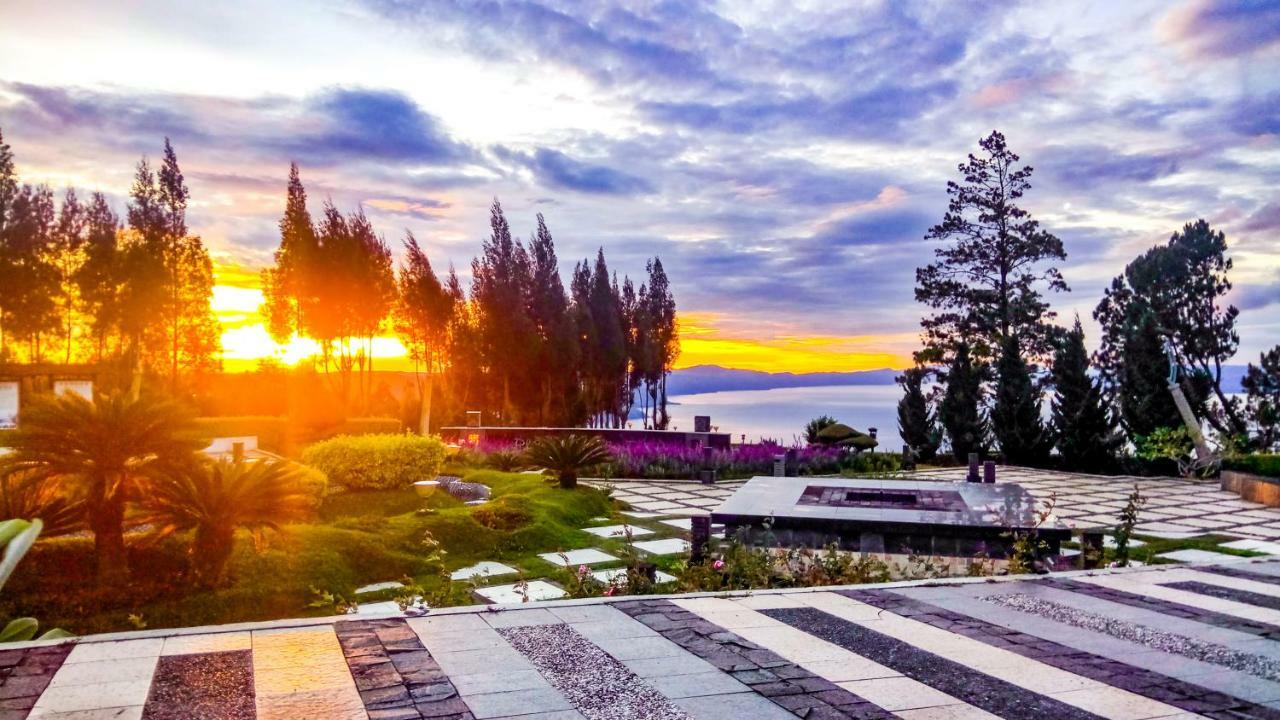 Taman Simalem Resort Tongging Exterior photo